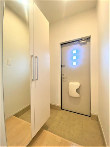 スカイパレスＡの玄関