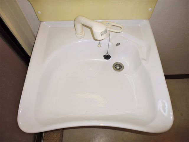 狩口台住宅28号棟の独立洗面台