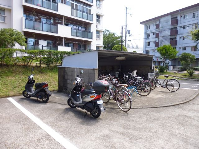 狩口台住宅28号棟のその他共用部分|駐輪場
