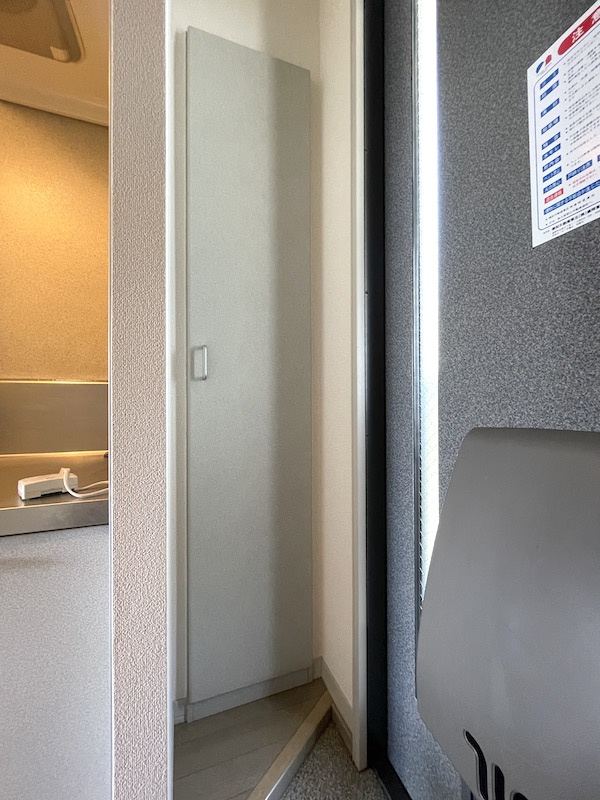 カオリーモ青山の玄関