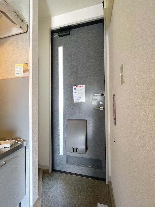 カオリーモ青山の玄関