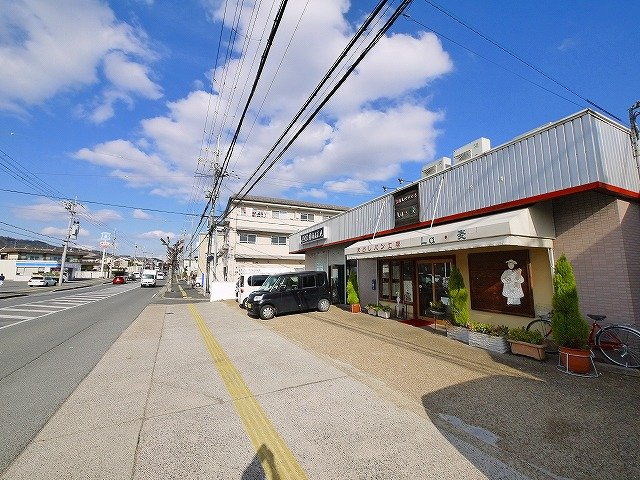 浅川店舗（新町）の駐車場