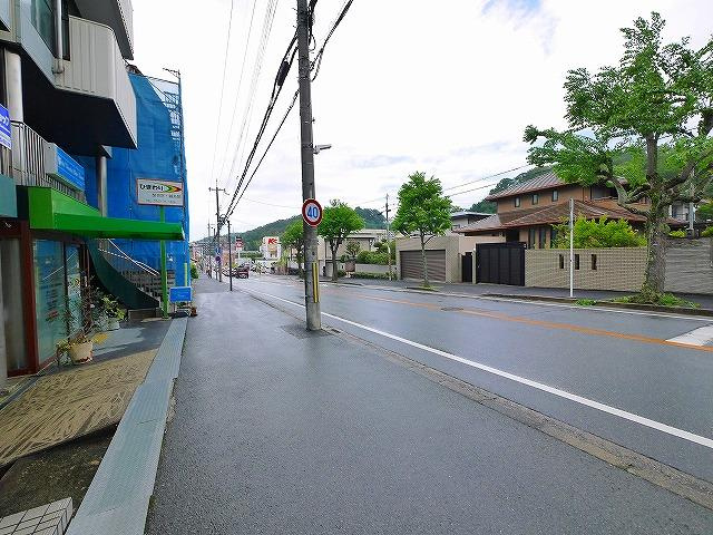 東生駒ツインビル1号館の周辺