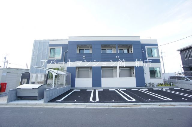 Racineの駐車場