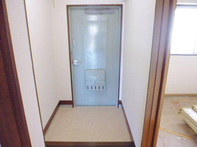 北川マンションの玄関