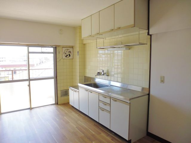 北川マンションの居間・リビング