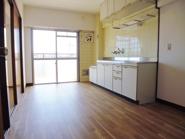 北川マンションの居間・リビング