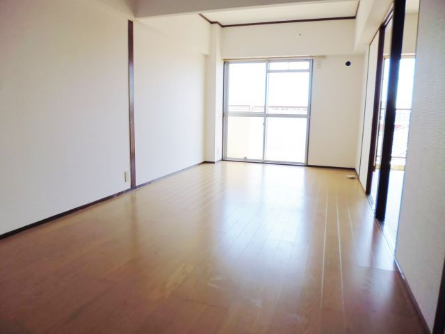 北川マンションの洋室