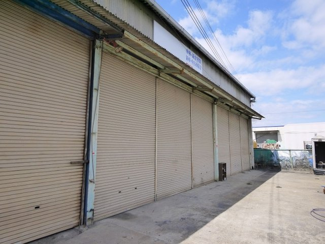 北之庄西町倉庫のエントランス