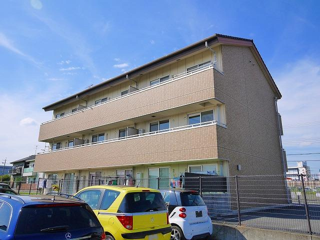 セピアコート（三条大路）の外観|外観もきれいです