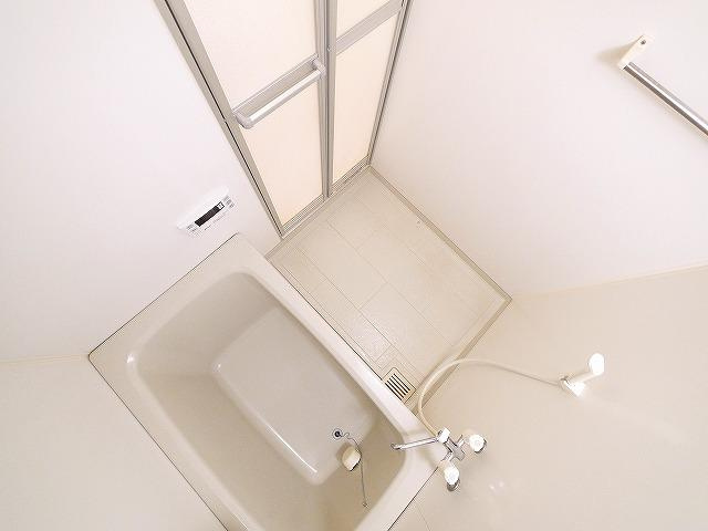 セピアコート（三条大路）の浴室|落ち着いた空間のお風呂です