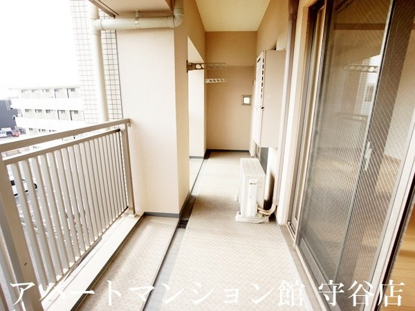 STATION TOWER TOYOSHIMAのバルコニー