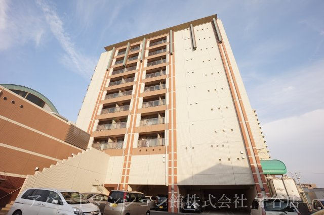 STATION TOWER TOYOSHIMAの外観