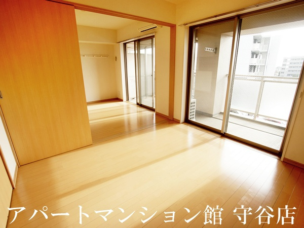 STATION TOWER TOYOSHIMAの寝室