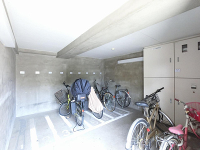 【その他共用部分】 | ビューネ大口仲町 | 駐輪場