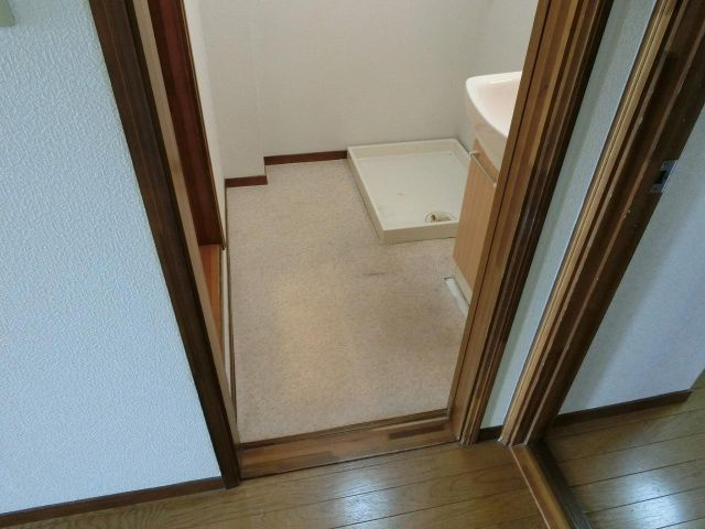 ハイツエバーグリーンの洗面所|ハイツエバーグリーン　脱衣所