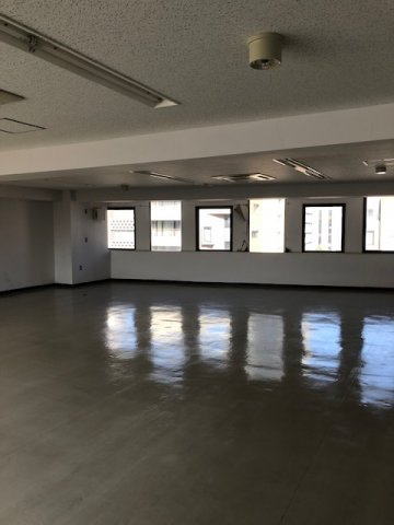 山本ビルの内装