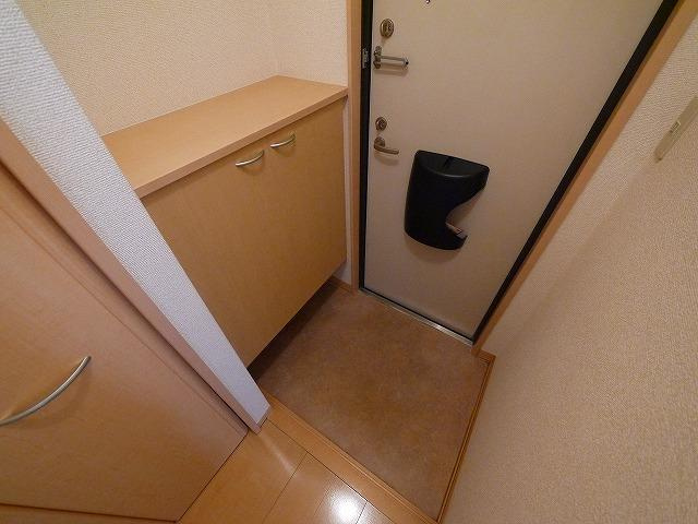 ガーデンパークC棟の玄関|毎日通る玄関はこちらです