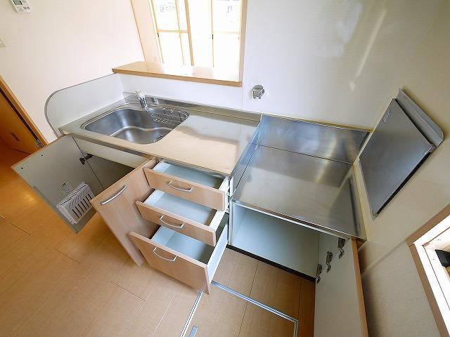 ガーデンパークC棟のキッチン|使いやすいキッチンです