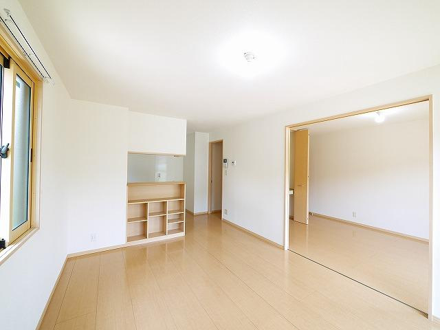 ガーデンパークC棟の居間・リビング|おしゃれな居間です