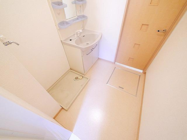 ガーデンパークC棟の洗面所|使いやすい洗面所です