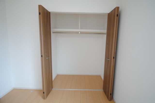 エクセラン朝妻の収納