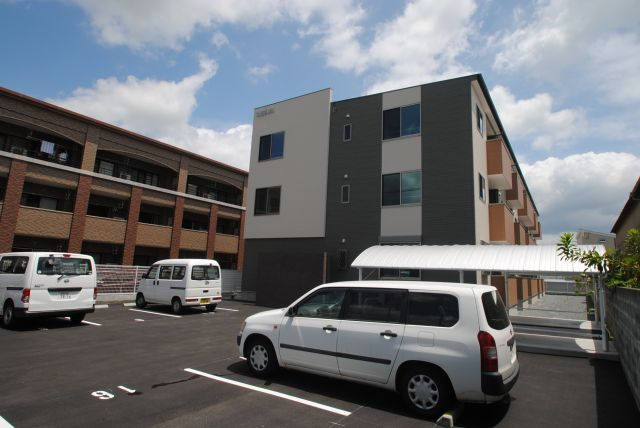 エクセラン朝妻の外観