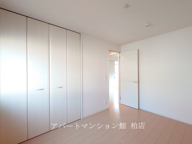 センターフィールドＢの洋室