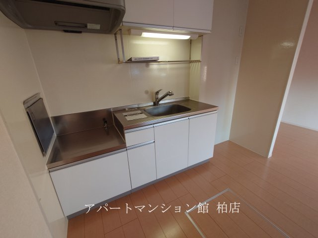 センターフィールドＢのキッチン