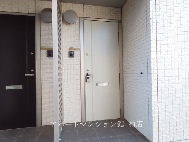 センターフィールドＢの玄関