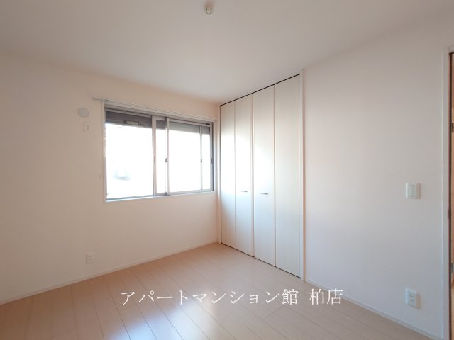 センターフィールドＢの寝室