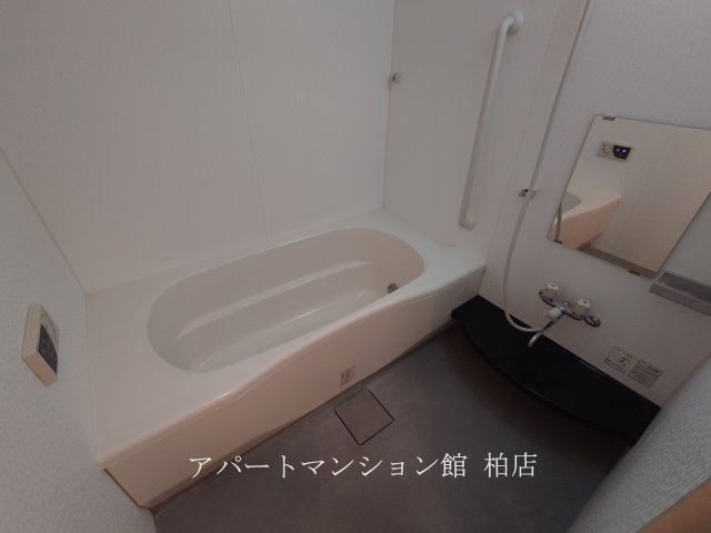 センターフィールドＢの浴室