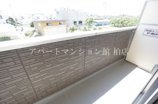 コンフォールコートのバルコニー