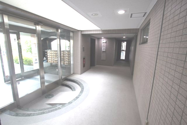 【エントランス】 