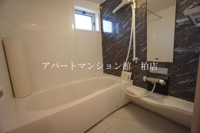 ラフィーユの浴室