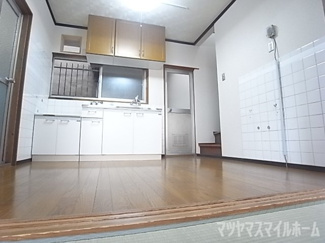 【居間・リビング】 | 灰塚4丁目貸家