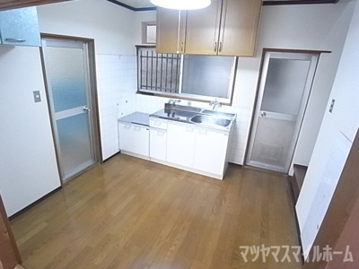 【居間・リビング】 | 灰塚4丁目貸家