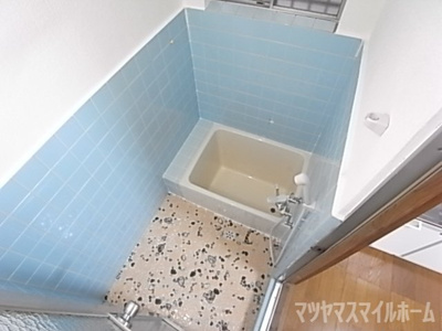 【浴室】 | 灰塚4丁目貸家