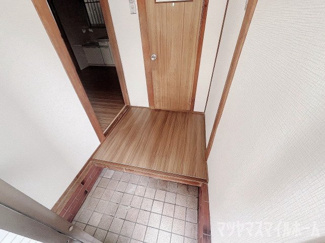 【玄関】 | 灰塚4丁目貸家