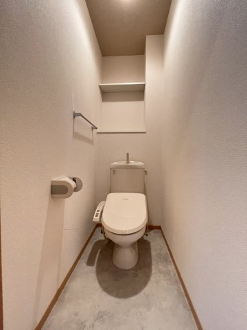 クレールマルシェのトイレ|温水洗浄暖房便座付き