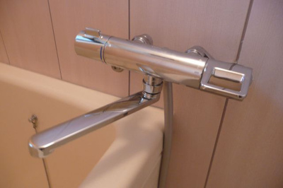 【設備】 | アーバンハウス翼 | 浴室サーモスタット付水栓