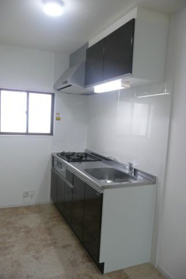 【キッチン】 | アーバンハウス翼 | 3口ガスコンロ付