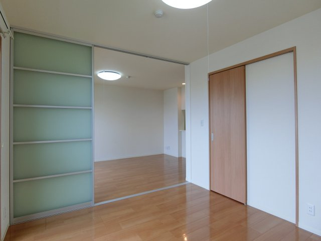 ベルアネスB棟の洋室|308号室の写真