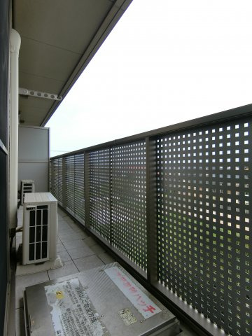 ベルアネスB棟のバルコニー|308号室の写真
