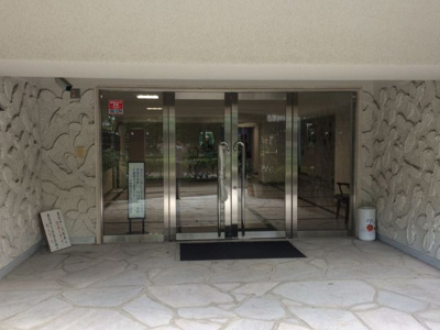 【エントランス】 | 秀和南茨木レジデンス