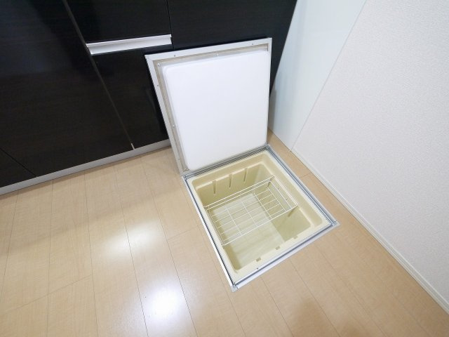 ヴィクトワール（神殿町）の収納|便利な収納スペースです