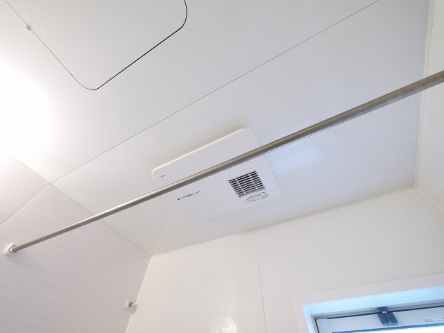 ヴィクトワール（神殿町）の設備|浴室乾燥機です