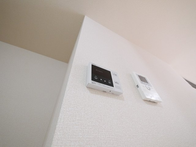ヴィクトワール（神殿町）の設備|給湯リモコンです