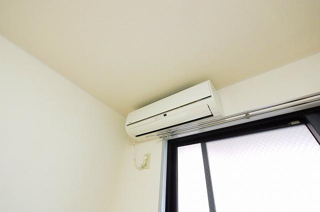 シャトー・ドゥ・クリヨンの設備|エアコン完備です