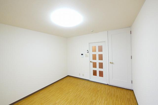 シャトー・ドゥ・クリヨンの洋室|スタンダードな洋室です